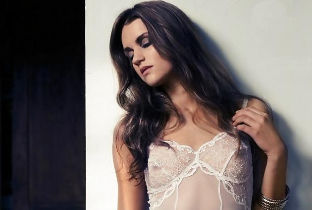 11P Marlyvan der velden naakt dutch celeb Dutch