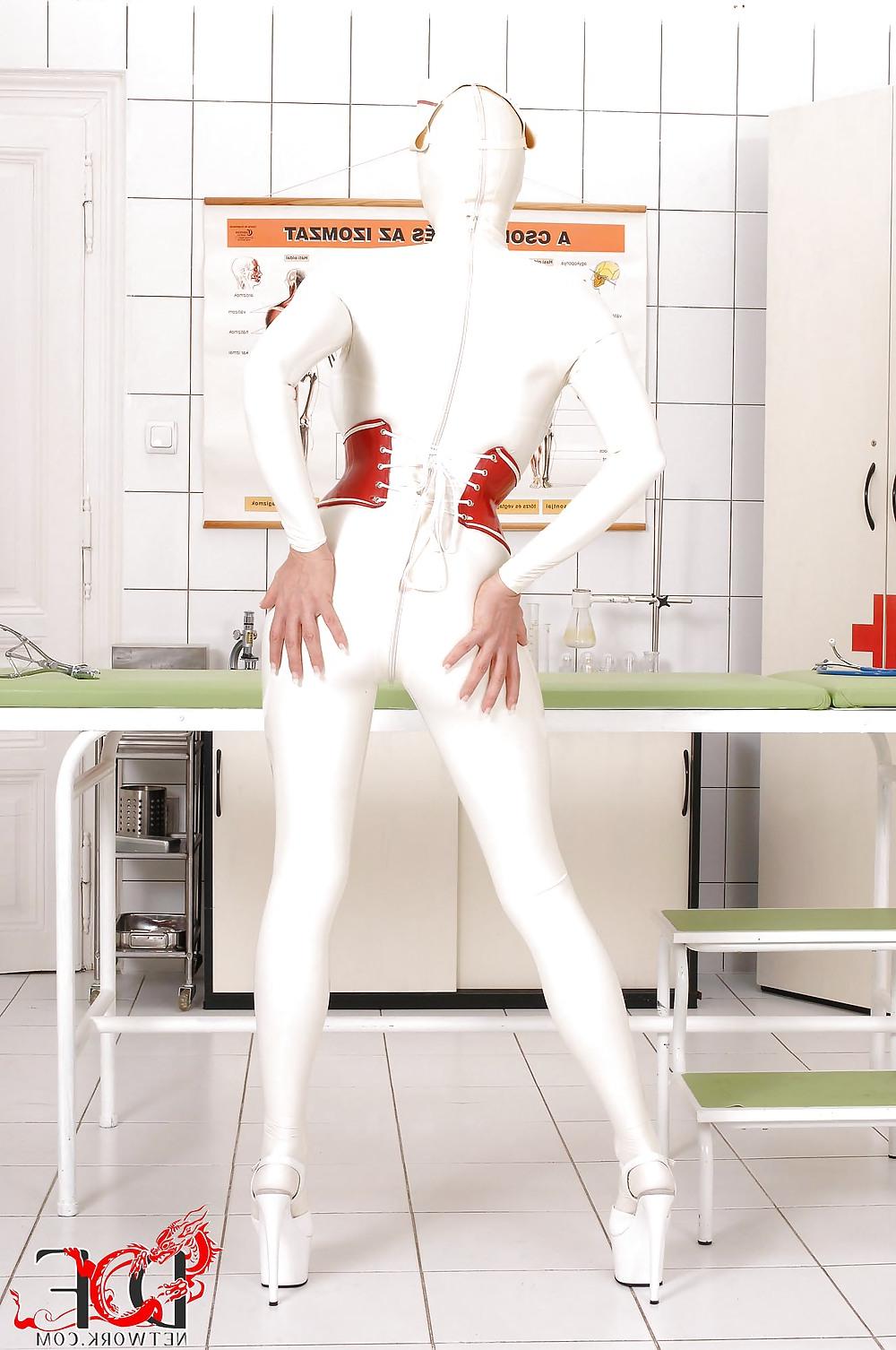 25P Sexy latex nurses  