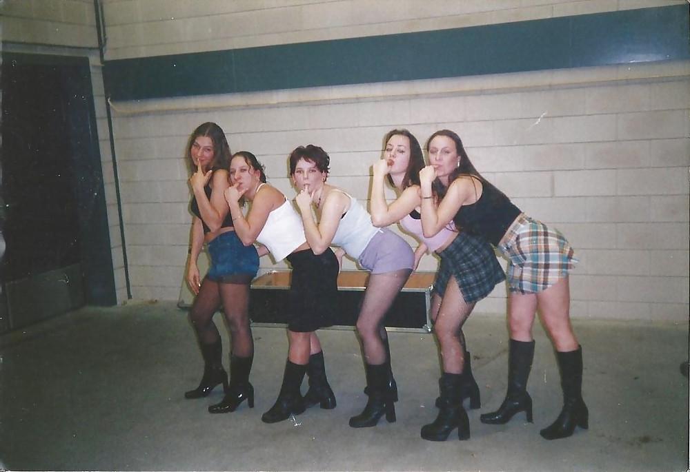17P Dutch Anette with sister and friends. how to fuck?