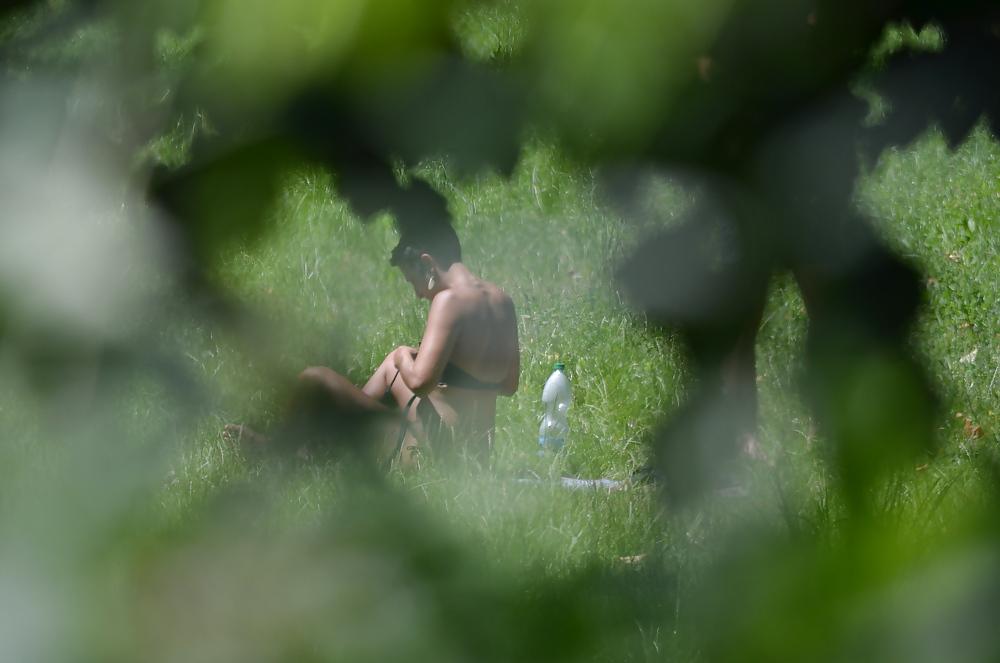 21P Milf sunbathe in the park