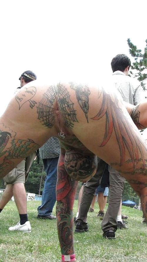 11P MOM TATTOD ON BODY PUSSY SHOW