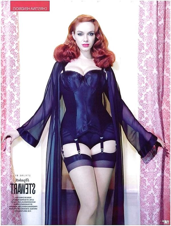 25P Christina Hendricks - bombshell redhead