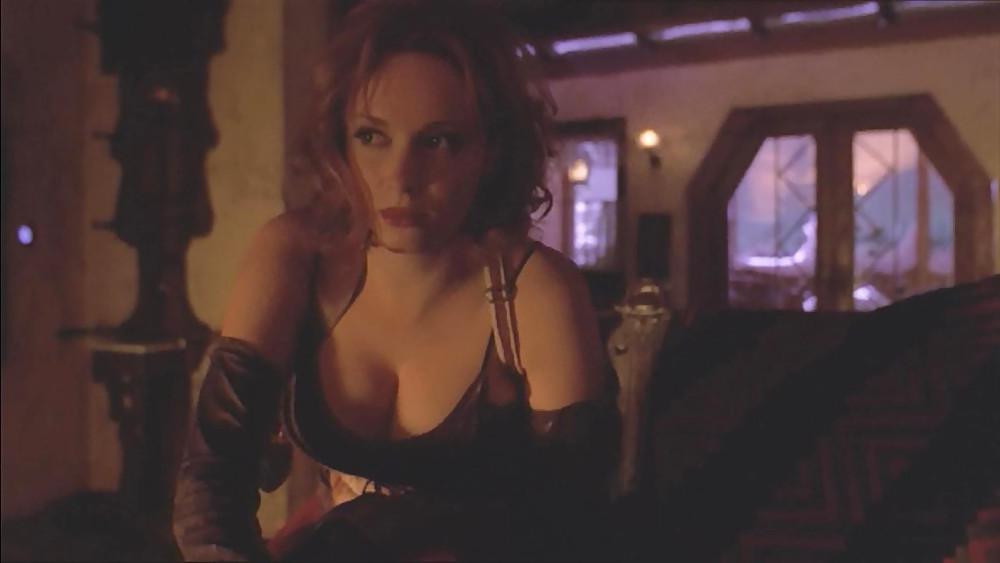 25P Christina Hendricks - bombshell redhead