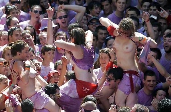 24P Flashing in the crowd