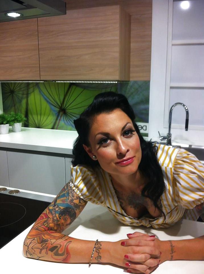 15P Lina van de Mars  TATTTOO-QUEEN