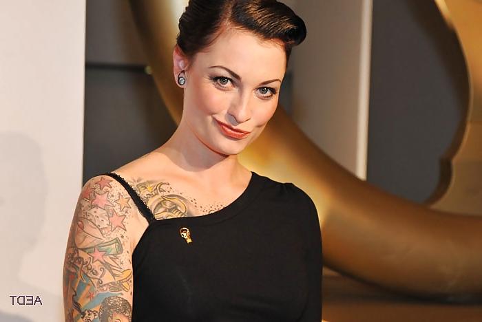 15P Lina van de Mars  TATTTOO-QUEEN