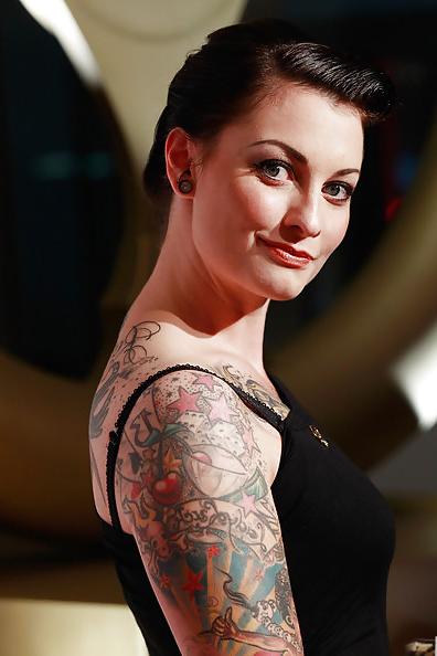 15P Lina van de Mars  TATTTOO-QUEEN