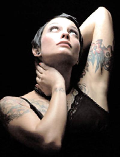 15P Lina van de Mars  TATTTOO-QUEEN