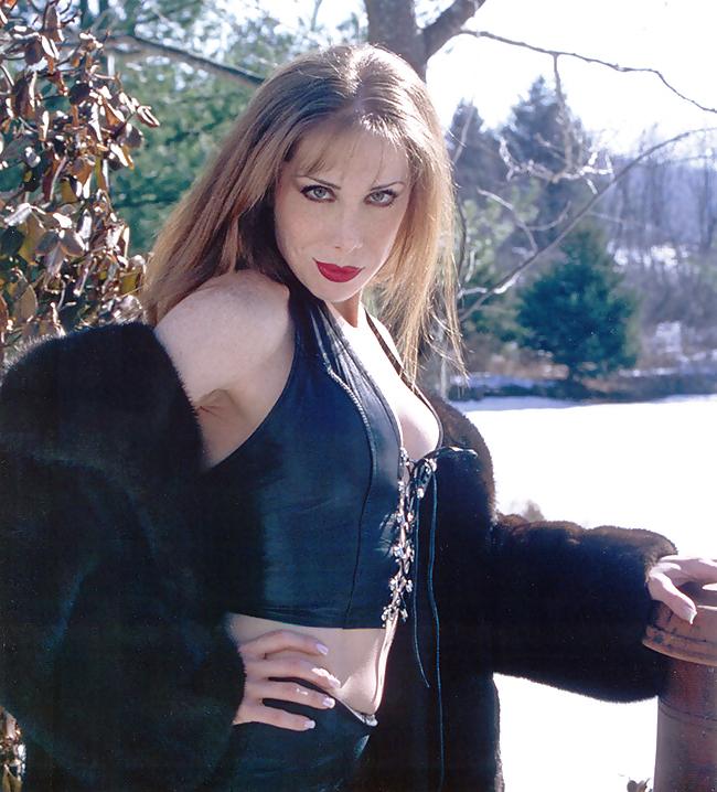 24P Mistress Sabrina Winter