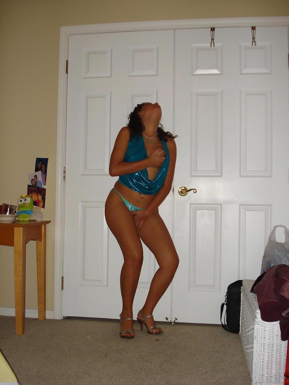 25P Latina hot at home