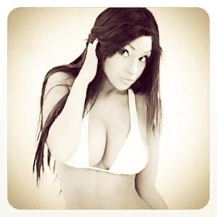 22P Latina with amazing body