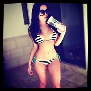 22P Latina with amazing body