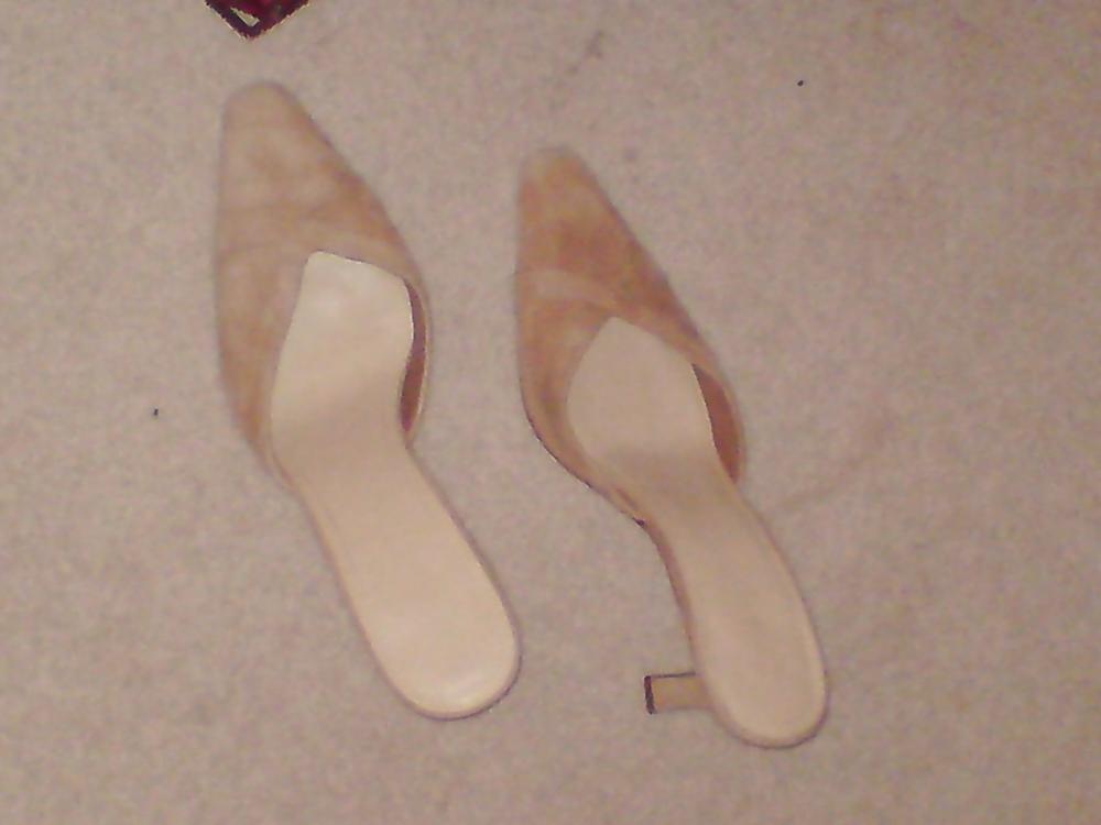 21P Friend with benefits and suede shoes