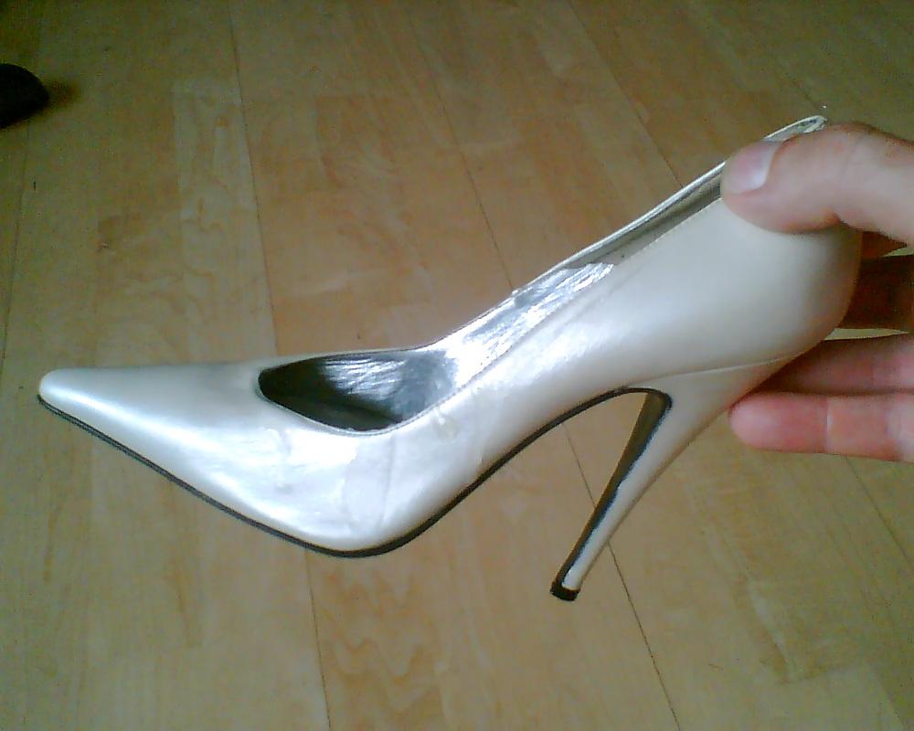 12P Friend wife shoes