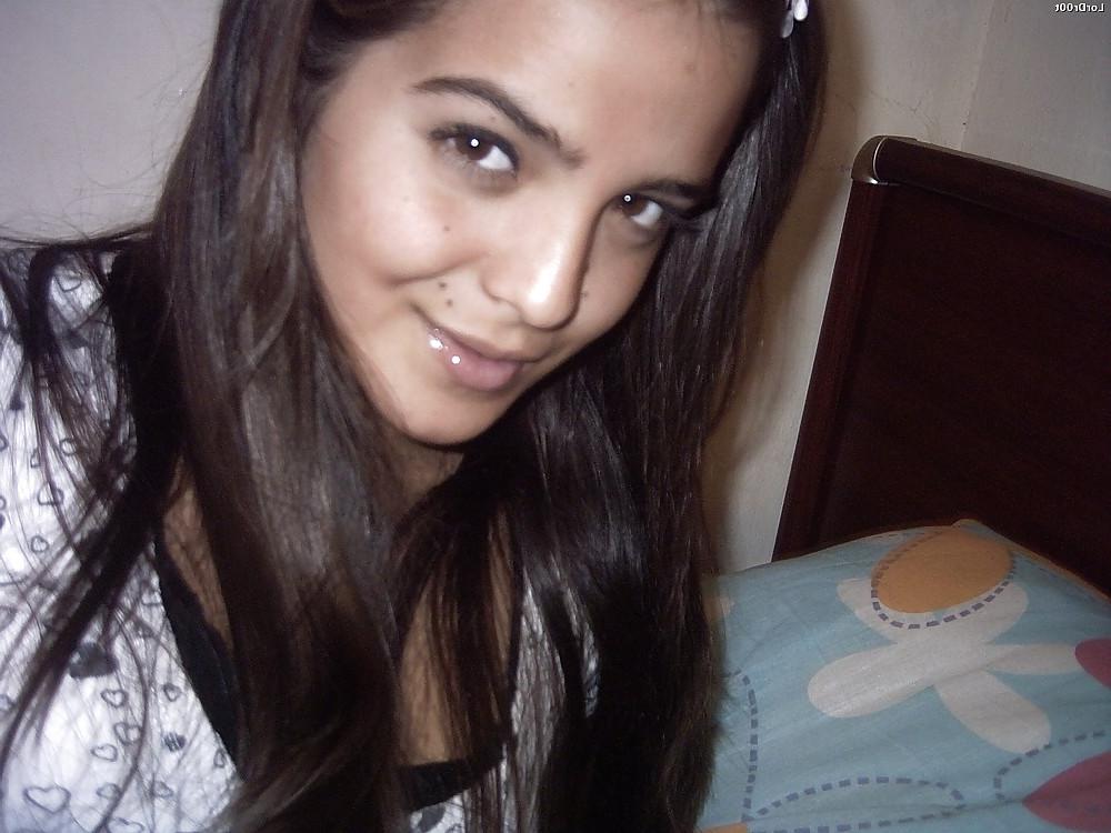 25P Latina with body