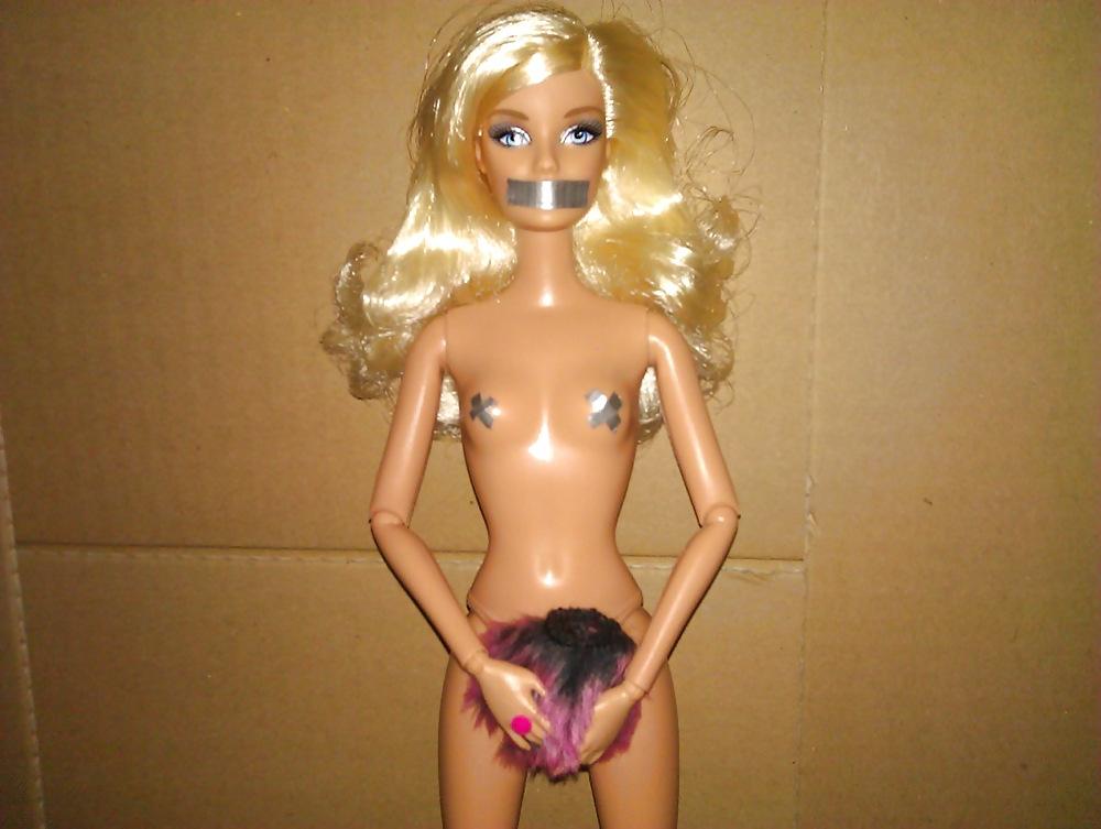 7P Slutty doll nudies