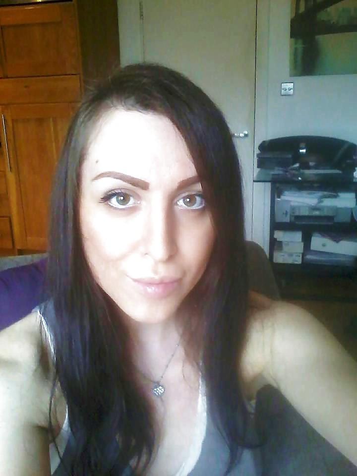 25P Farrah Mills - Famous Shemale Star