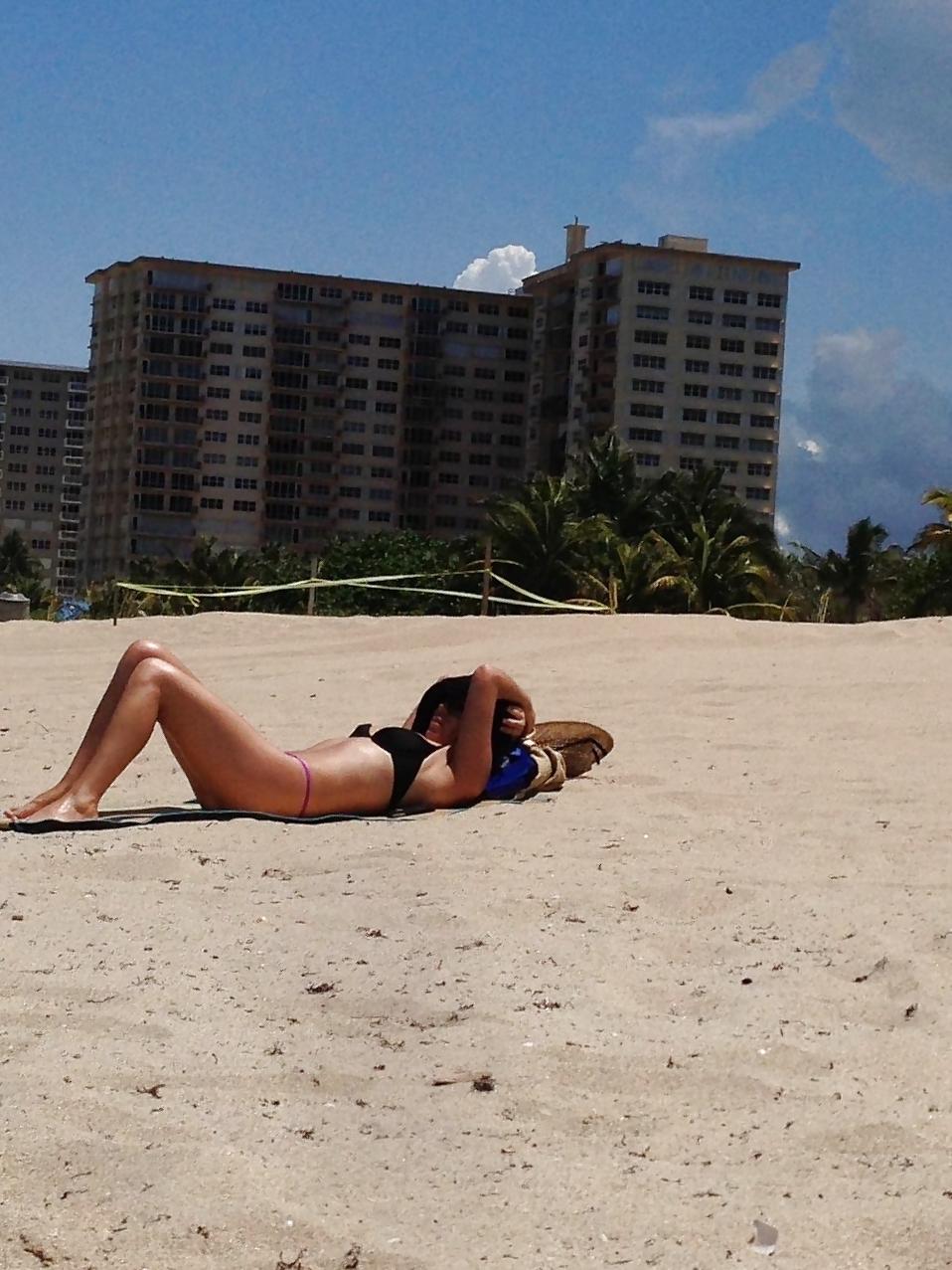 7P One day on the beach