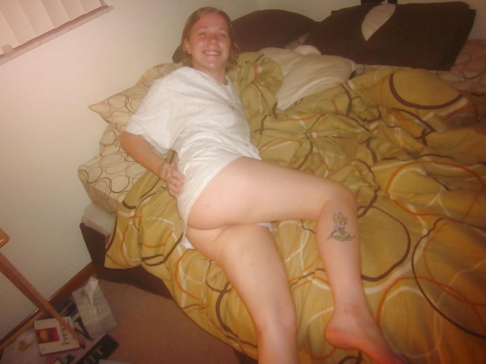 25P Shaving Baby's legs and pussy