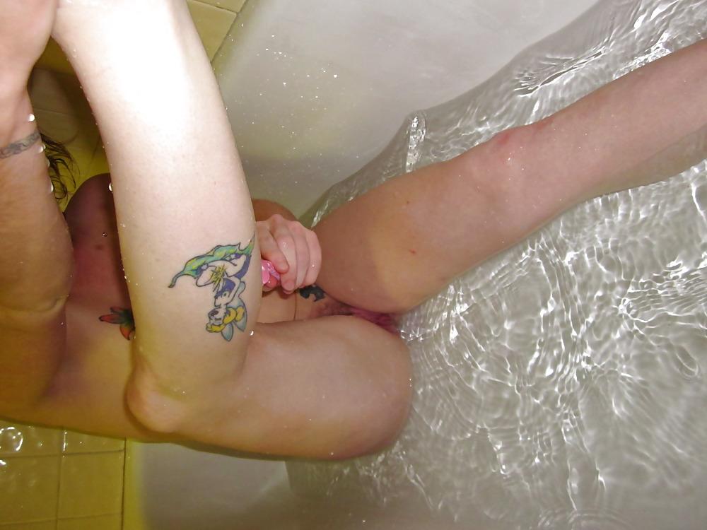 25P Shaving Baby's legs and pussy