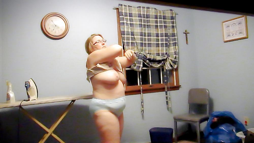 23P Wife candids