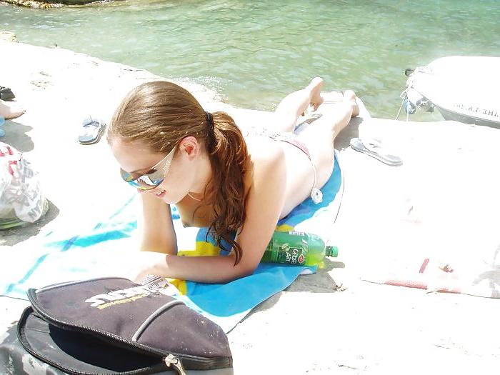 25P Hot teens on holiday