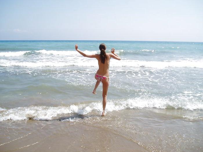 25P Hot teens on holiday