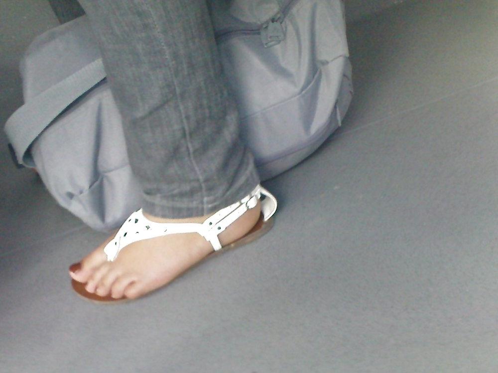 24P Toes in Public