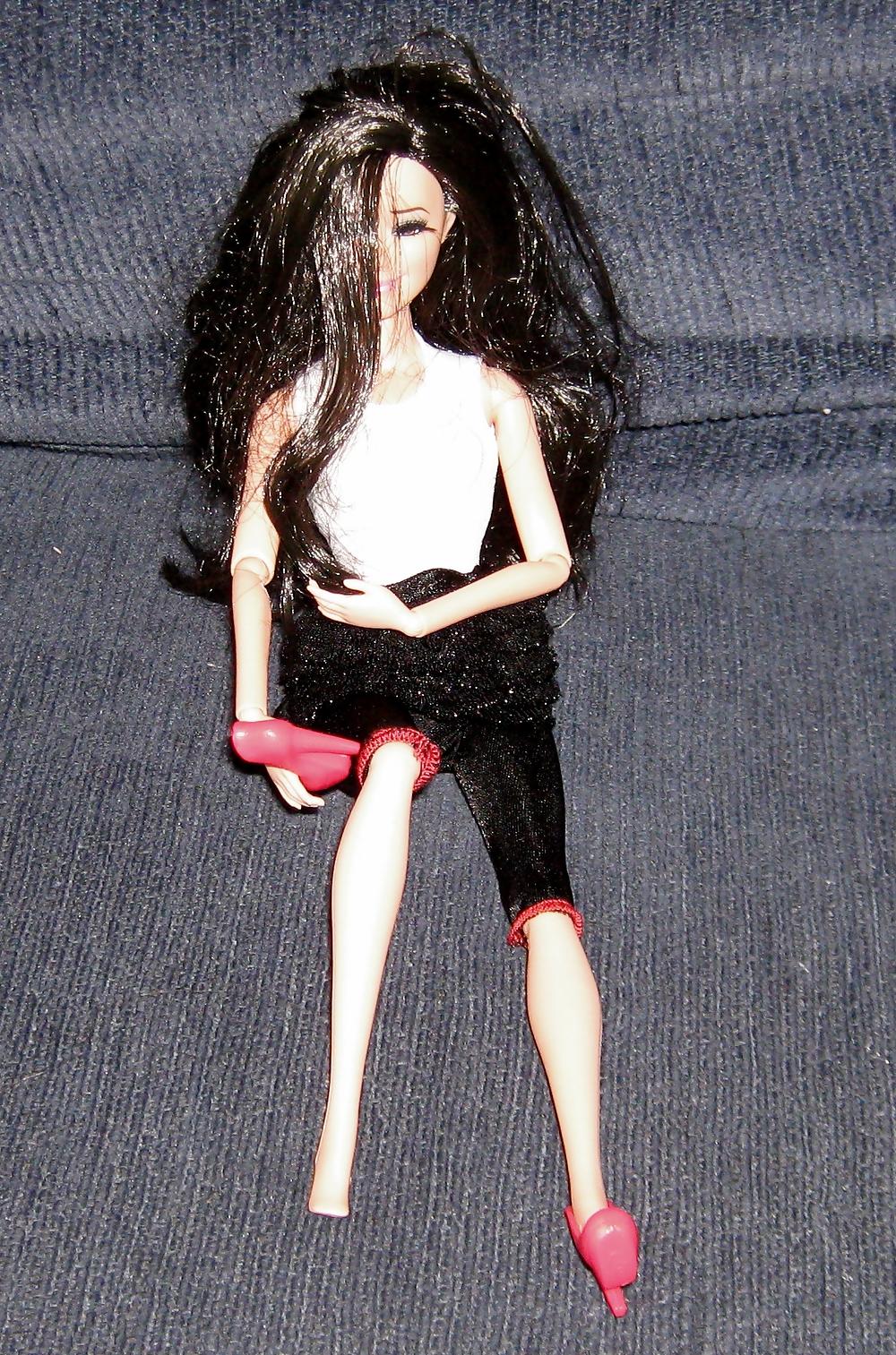 10P Dahlia - test shoot 02 - stripping doll