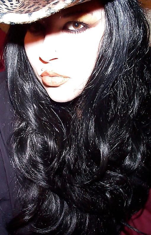 25P Heavy makeup and long nails