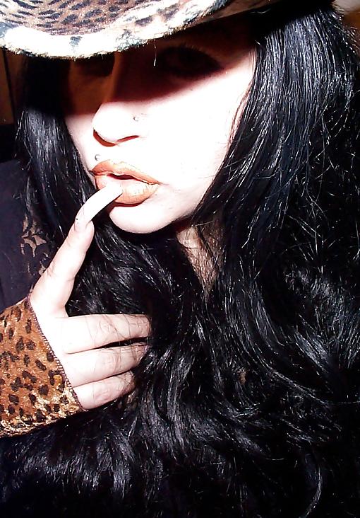 25P Heavy makeup and long nails