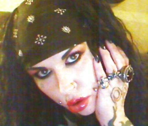 25P Heavy makeup and long nails