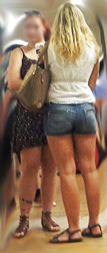 25P Hidden Cam - Asses