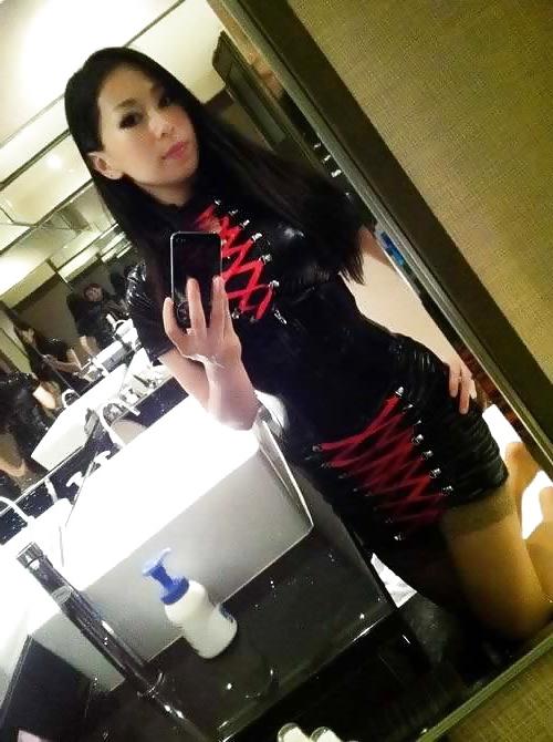 25P Tight dresses, short skirts and long legs!