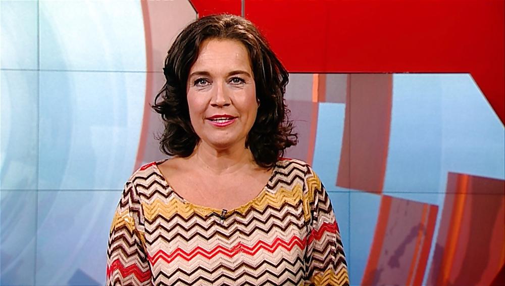 24P Dutch celeb milf, Dione de graaf