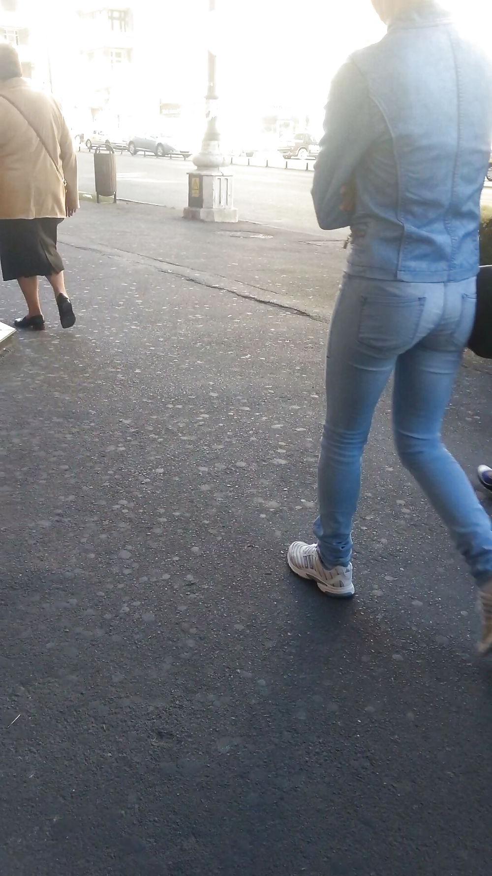 16P Street girls romanian