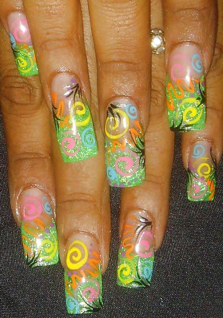 15P My wife's toe's n nails
