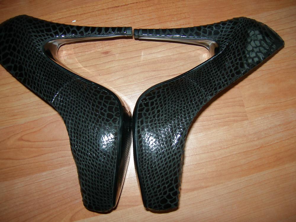 18P Heels and penis 4