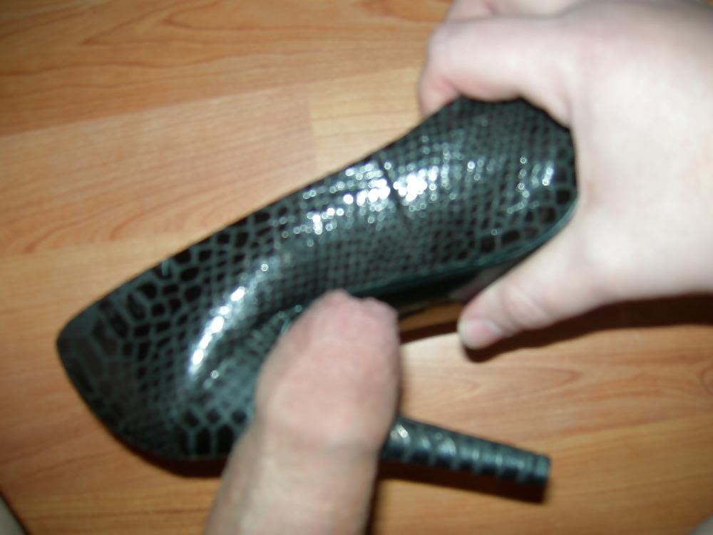 18P Heels and penis 4