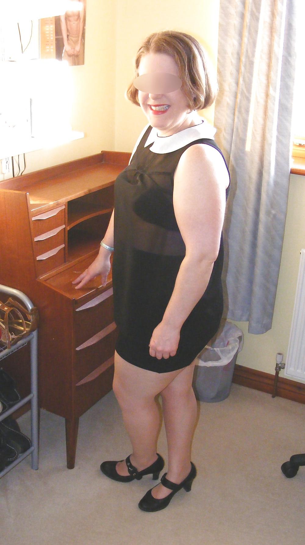 25P Slutty secretary getting teady for fetish party