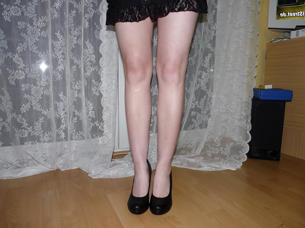 11P Wifes hot sexy long legs n black heels