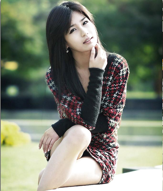 17P Asian Sweethearts - Park Eun-Kyung