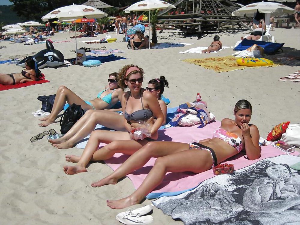 25P Mädchen im Urlaub