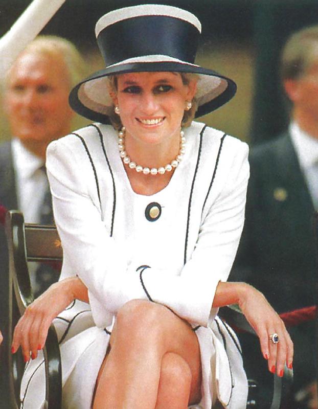 25P DIANA SPENCER - Dedicated to the Cock Crazed Royal Fucktoy