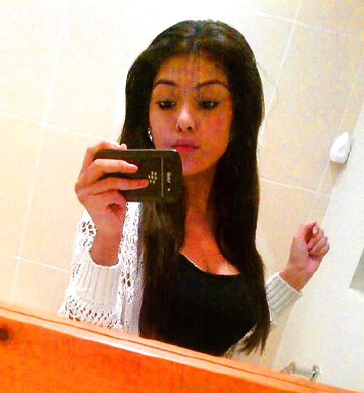 25P Home made random sexy teen photos