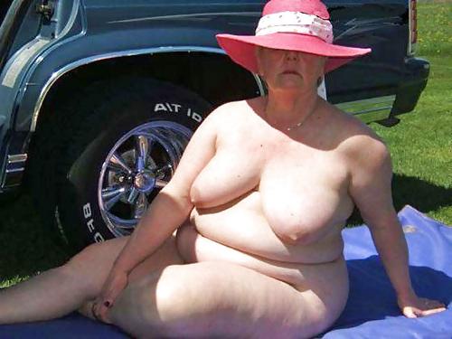 25P Natural Boobs & Asses in, ontop and by the Car! #2