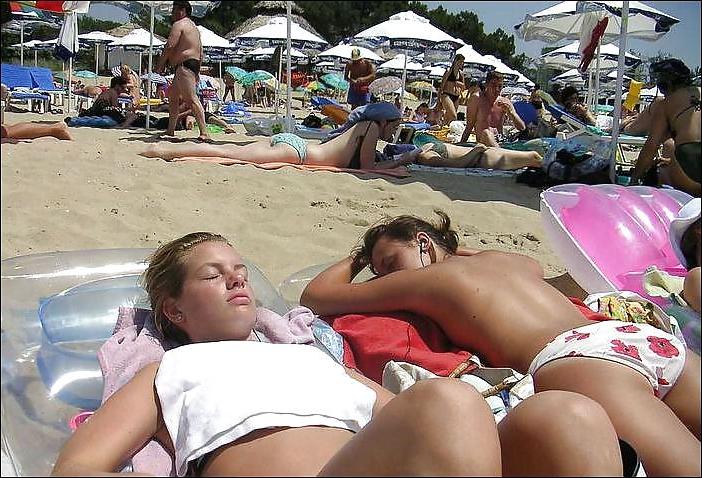 25P Teens on holiday