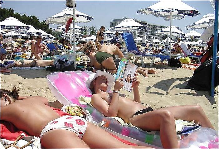 25P Teens on holiday