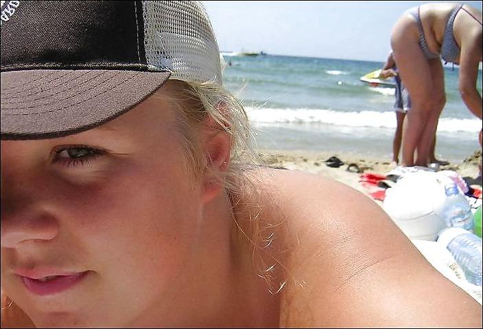 25P Teens on holiday