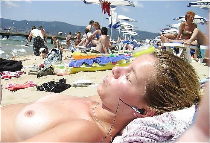 25P Teens on holiday
